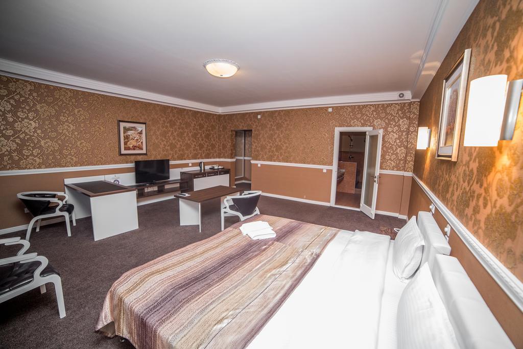 Hotel Orto Asia Osh Εξωτερικό φωτογραφία