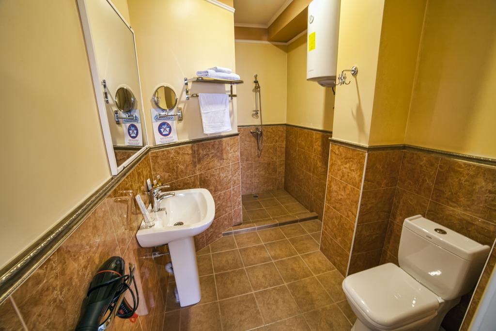 Hotel Orto Asia Osh Εξωτερικό φωτογραφία